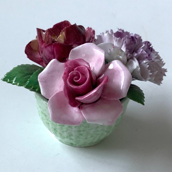 Adderley Porcelain Rose Bouquet Bone China Vintage Royal Gift - Picture 6 of 7